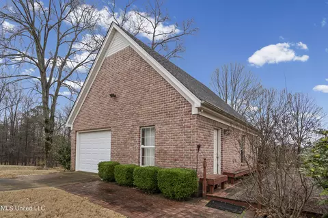 Other - 328 E Crockett Loop, Hernando, MS 38632 photo 6 of 9