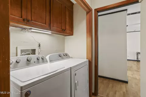 Other - 1405 Riverwood Dr, Jackson, MS 39211 photo 4 of 6