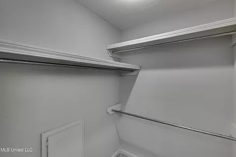 Other - 575 Eaglewood Dr, Florence, MS 39073 photo 6 of 8