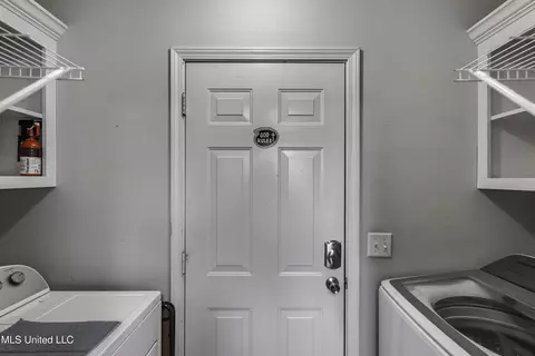 Other - 575 Eaglewood Dr, Florence, MS 39073 photo 7 of 8