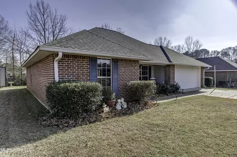 Exterior - 575 Eaglewood Dr, Florence, MS 39073 photo 3 of 6