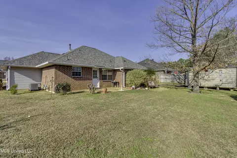 Exterior - 575 Eaglewood Dr, Florence, MS 39073 photo 4 of 6