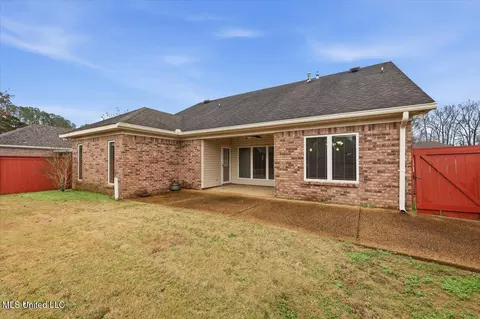 Exterior - 306 Garden Dr, Brandon, MS 39042 photo 2 of 6
