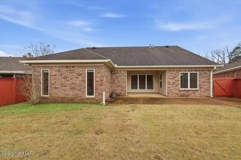 Exterior - 306 Garden Dr, Brandon, MS 39042 photo 5 of 6