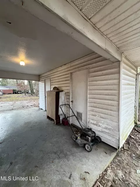 2005 Oakhurst Dr, Jackson, MS 39204 photo 8