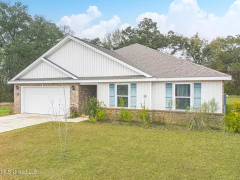 18074 Big Leaf Dr, Gulfport, MS 39503