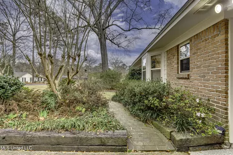 201 Whippoorwill Rd, Brandon, MS 39047 photo 9