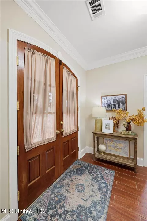 Entry Way - 298 Quail Holw, Madison, MS 39110 photo 2 of 5