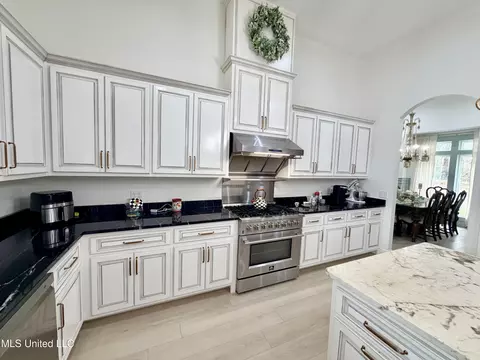 Kitchen - 129 Debert Adams Rd, Lucedale, MS 39452 photo 4 of 8
