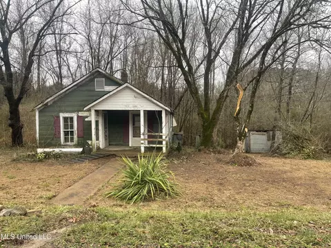 307 E Lake St, Booneville, MS 38829