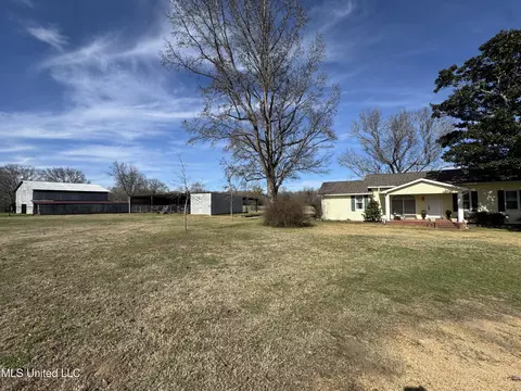 Exterior - 2720 Davis Rd, Terry, MS 39170 photo 9 of 16