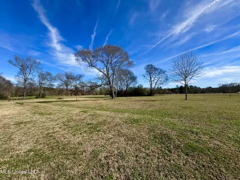 Exterior - 2720 Davis Rd, Terry, MS 39170 photo 13 of 16