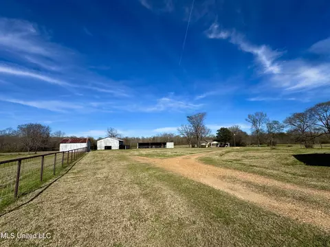 Exterior - 2720 Davis Rd, Terry, MS 39170 photo 14 of 16