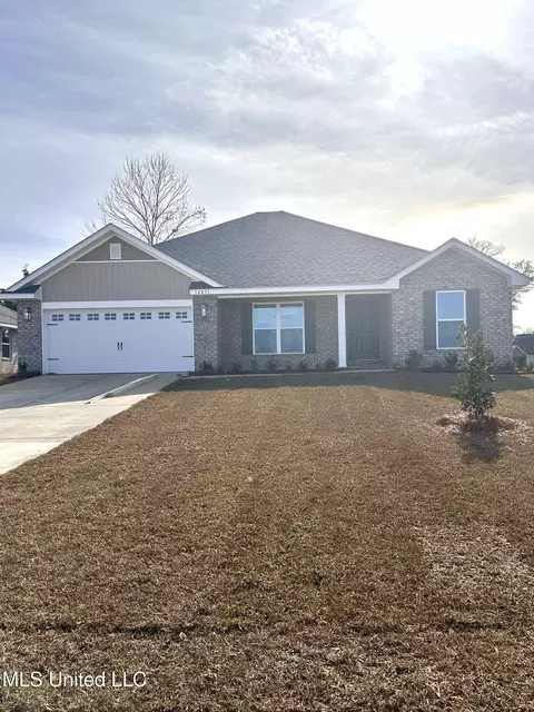 14851 Fritz Cir, Gulfport, MS 39503