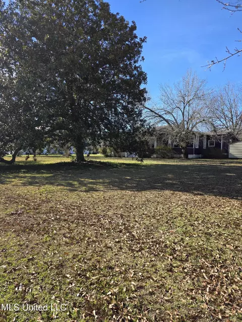 Exterior - 1079 Beech St, Wesson, MS 39191 photo 3 of 7