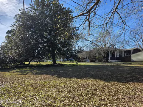 Exterior - 1079 Beech St, Wesson, MS 39191 photo 6 of 7