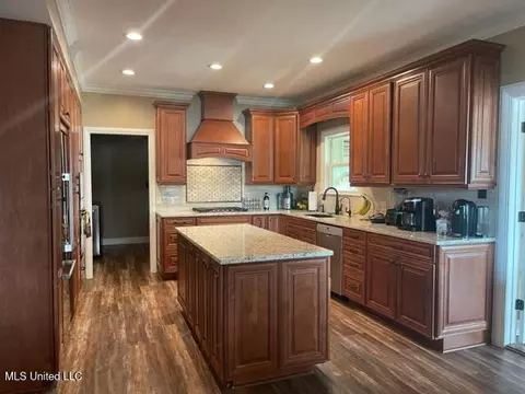 Kitchen - 719 Forest Point Dr, Brandon, MS 39047 photo 1 of 2