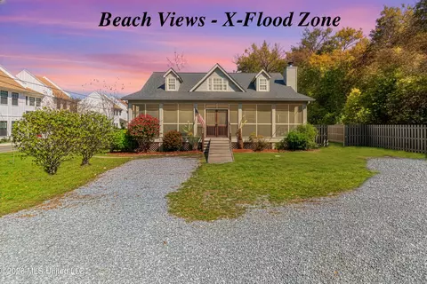 114 Menge Ave, Pass Christian, MS 39571