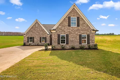 13843 Molly Madeline Ln, Olive Branch, MS 38654