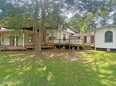 1626 Pleasant Ridge Rd, Forest, MS 39074