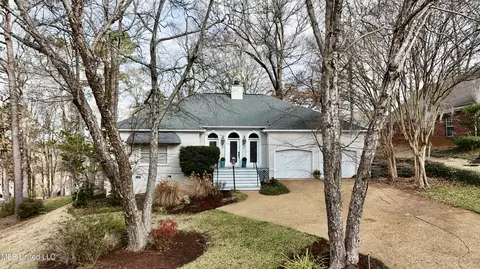 112 Newport Cir, Clinton, MS 39056