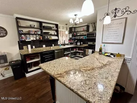 Kitchen - 1119 Willis Cotton Rd, Summit, MS 39666 photo 4 of 4
