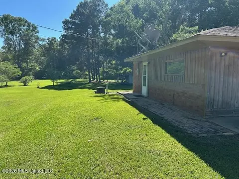 Exterior - 1119 Willis Cotton Rd, Summit, MS 39666 photo 9 of 10