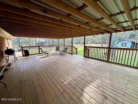 Exterior - 1119 Willis Cotton Rd, Summit, MS 39666 photo 5 of 11