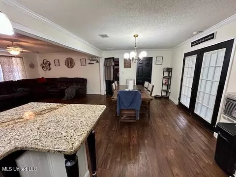 Dining - 1119 Willis Cotton Rd, Summit, MS 39666 photo 1 of 2