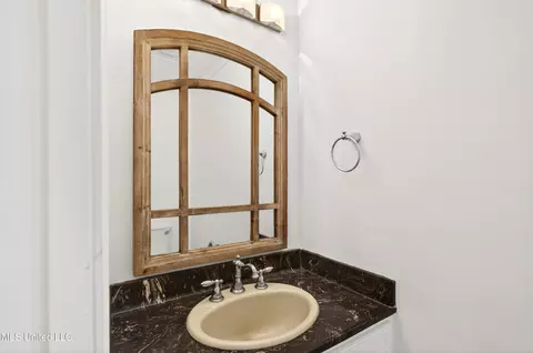 Bath - 6730 Alewa Pl, Diamondhead, MS 39525 photo 1 of 5