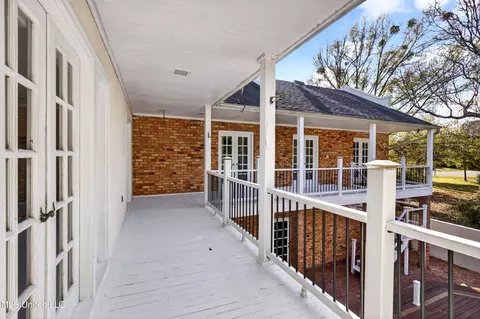 Exterior - 6730 Alewa Pl, Diamondhead, MS 39525 photo 6 of 13
