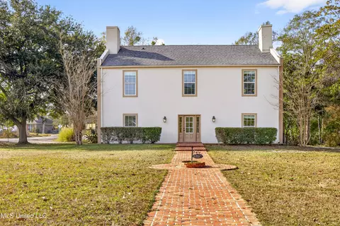 Exterior - 6730 Alewa Pl, Diamondhead, MS 39525 photo 1 of 13