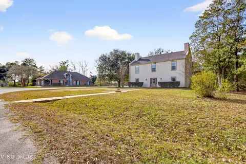 Exterior - 6730 Alewa Pl, Diamondhead, MS 39525 photo 2 of 13