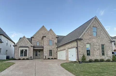 8026 Old Addison Dr, Olive Branch, MS 38654