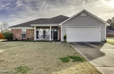 300 Orchard Way, Brandon, MS 39047
