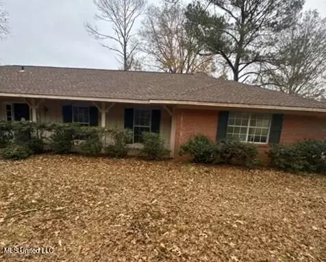 313 Magnolia St, Edwards, MS 39066