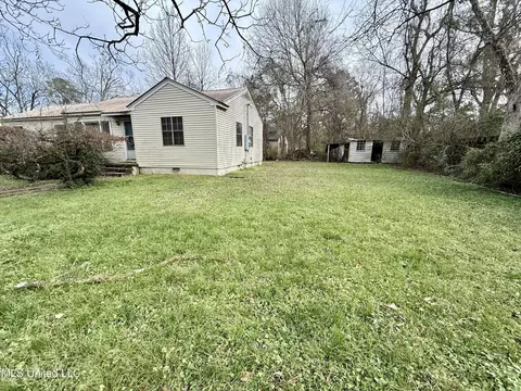 Exterior - 108 Lucas St, Brookhaven, MS 39601 photo 1 of 3