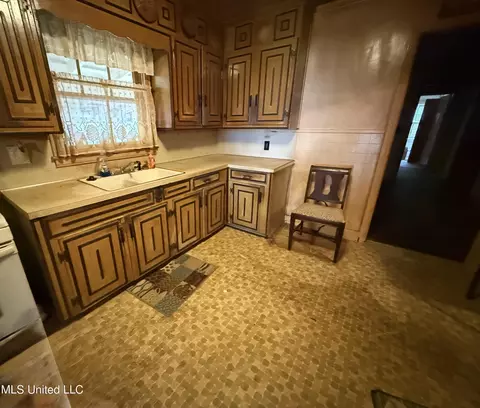 Kitchen - 108 Lucas St, Brookhaven, MS 39601 photo 1 of 1