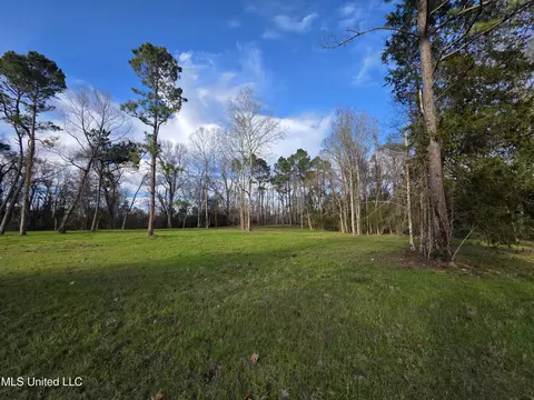 753 Old Highway 84, Roxie, MS 39661