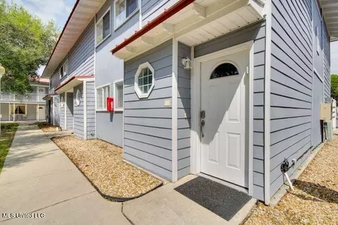 1664 Beach Blvd #176, Biloxi, MS 39531
