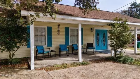 710 Rich Ave, Gulfport, MS 39501