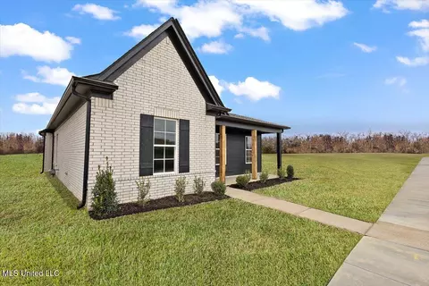 Exterior - 538 Bolivar Dr, Nesbit, MS 38651 photo 2 of 6