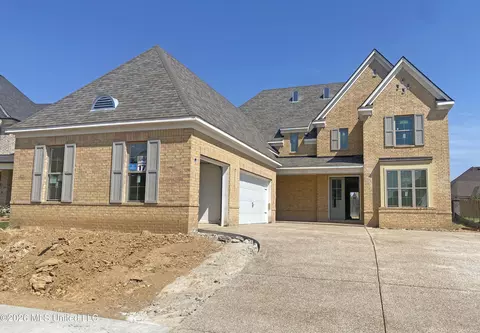 8046 Old Addison Dr, Olive Branch, MS 38654