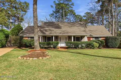 306 Sandpiper Ln, Madison, MS 39110