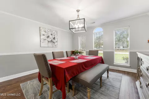 Dining - 14449 Pine Ridge Rd, Vancleave, MS 39565 photo 1 of 3