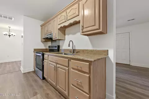 Kitchen - 14449 Pine Ridge Rd, Vancleave, MS 39565 photo 6 of 7