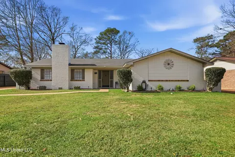 469 Robert Michael Dr, Pearl, MS 39208