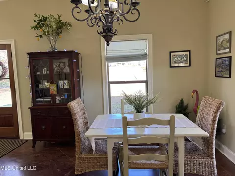1225 Noble Dr, Edwards, MS 39066 photo 7