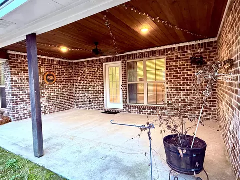 Exterior - 921 Filmore Dr, Brandon, MS 39042 photo 3 of 9