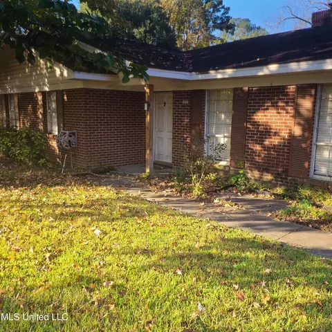 5225 Sunnyvale Dr, Jackson, MS 39211 photo 1